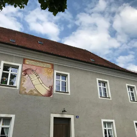 Apartment 65qm Klosterblick Im Historischen Pfarrhaus Pielenhofen